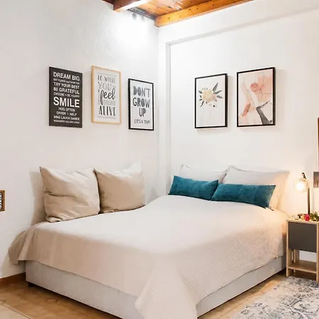 Stathohouse - Peaceful Balcony Retreat In Φιλιατρά