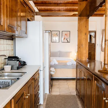 Stathohouse - Peaceful Balcony Retreat In Appartamento